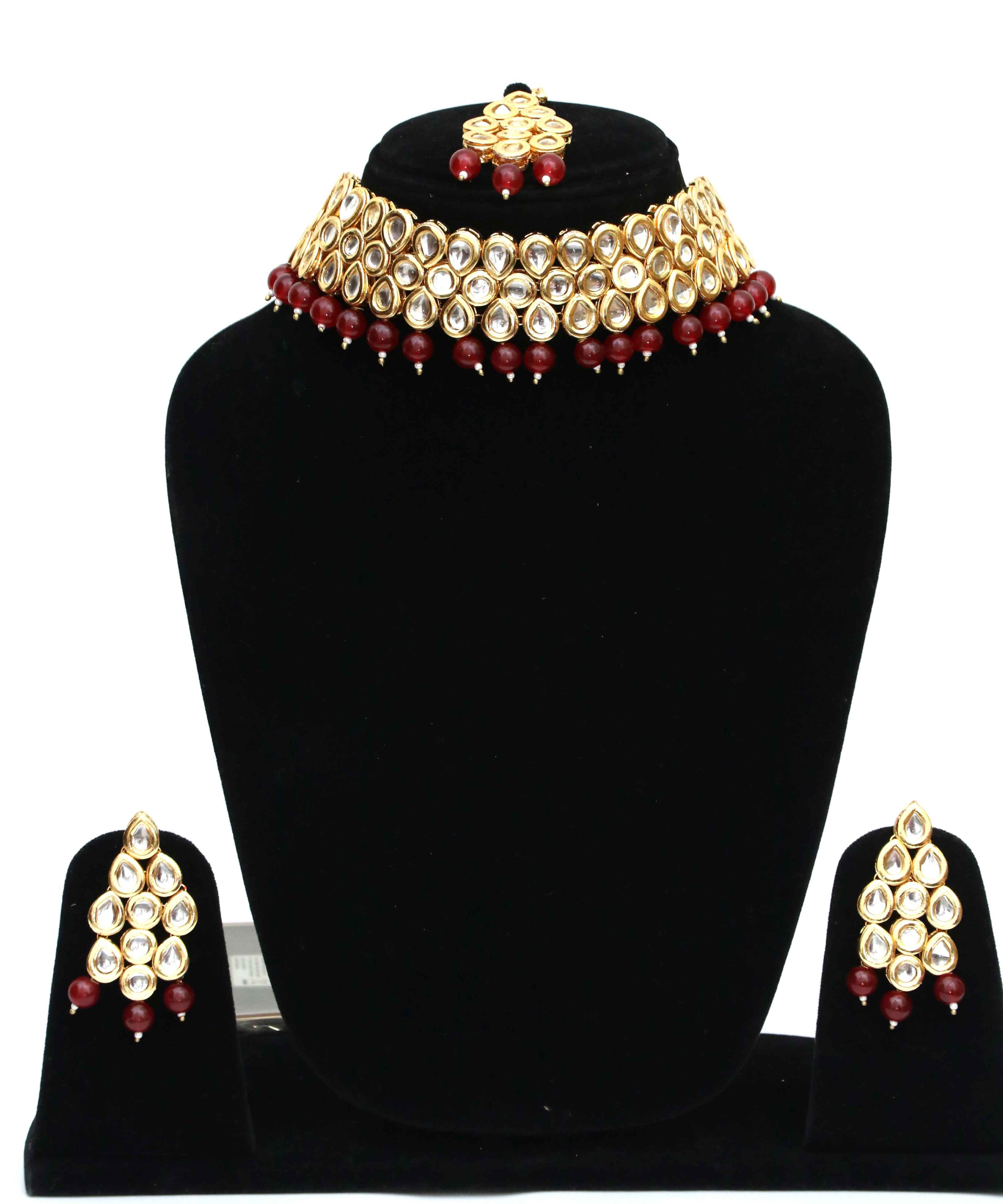 Kundan Choker Set with Earrings and Maang Tikka