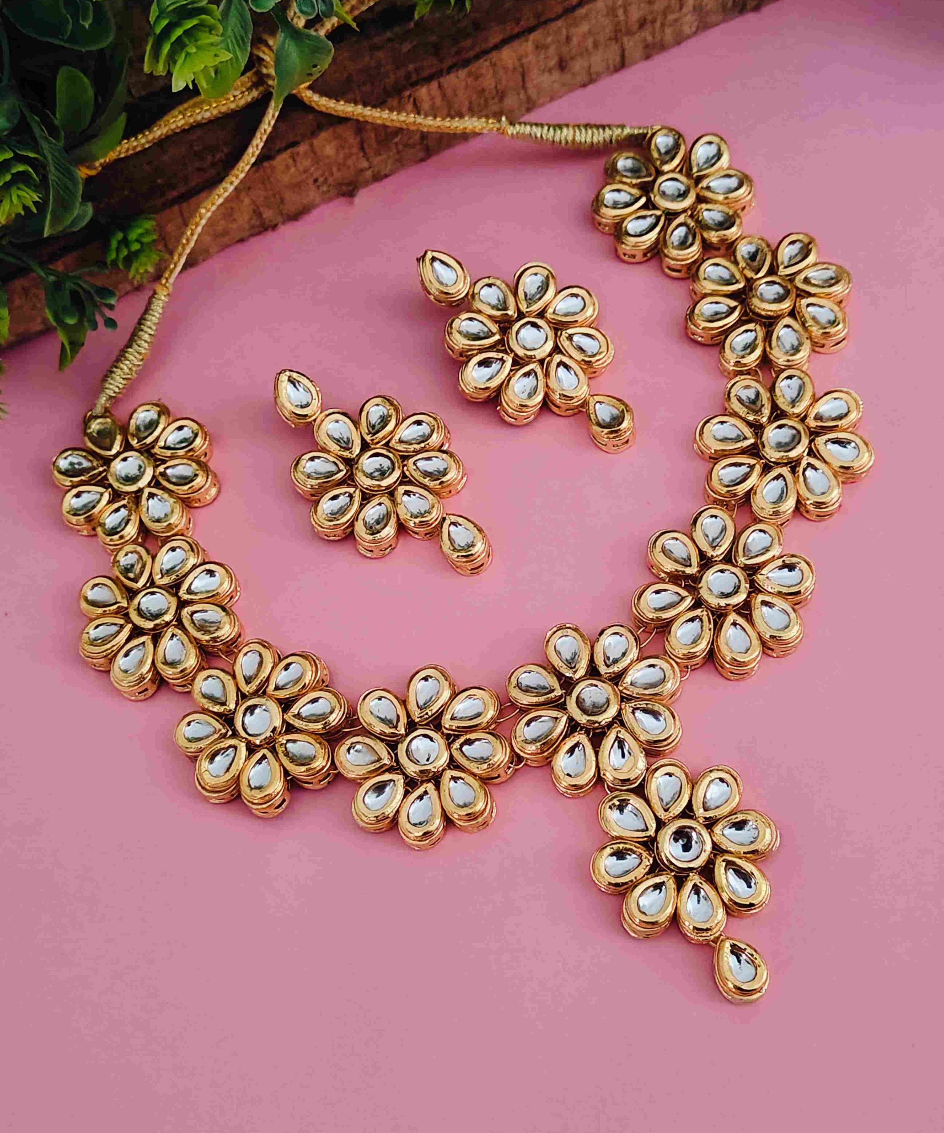 Flower Design Kundan Meenakari Necklace Set