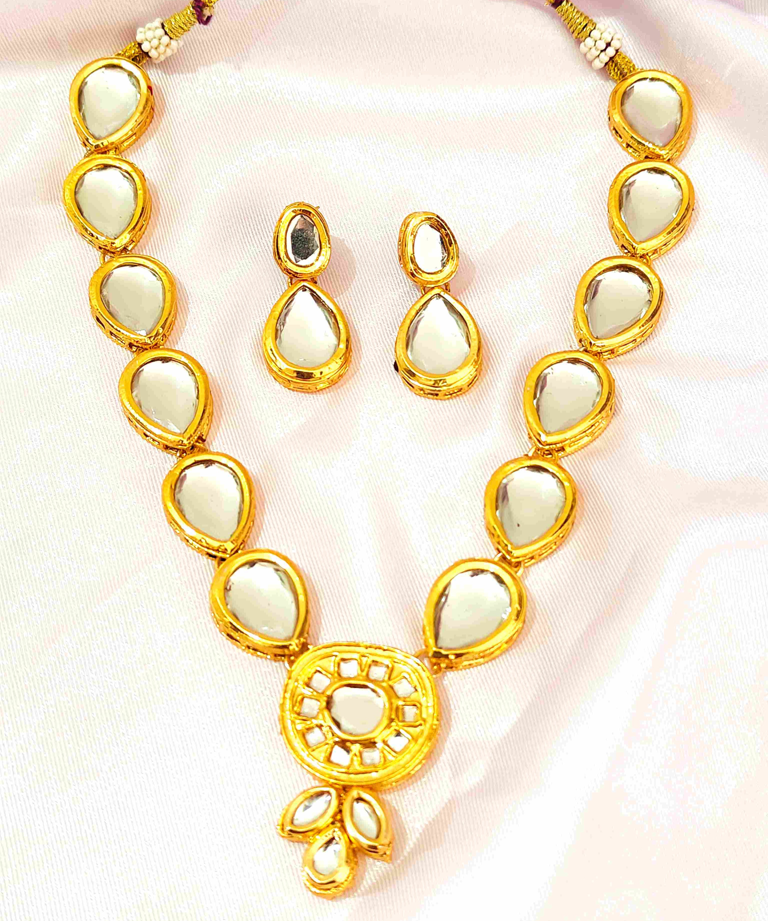 ShailiCraft Gold Plated Traditional Kundan Locket Set