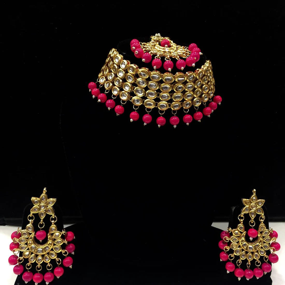 Kundan Necklace Set With Earring & Maang Tikka - Pink