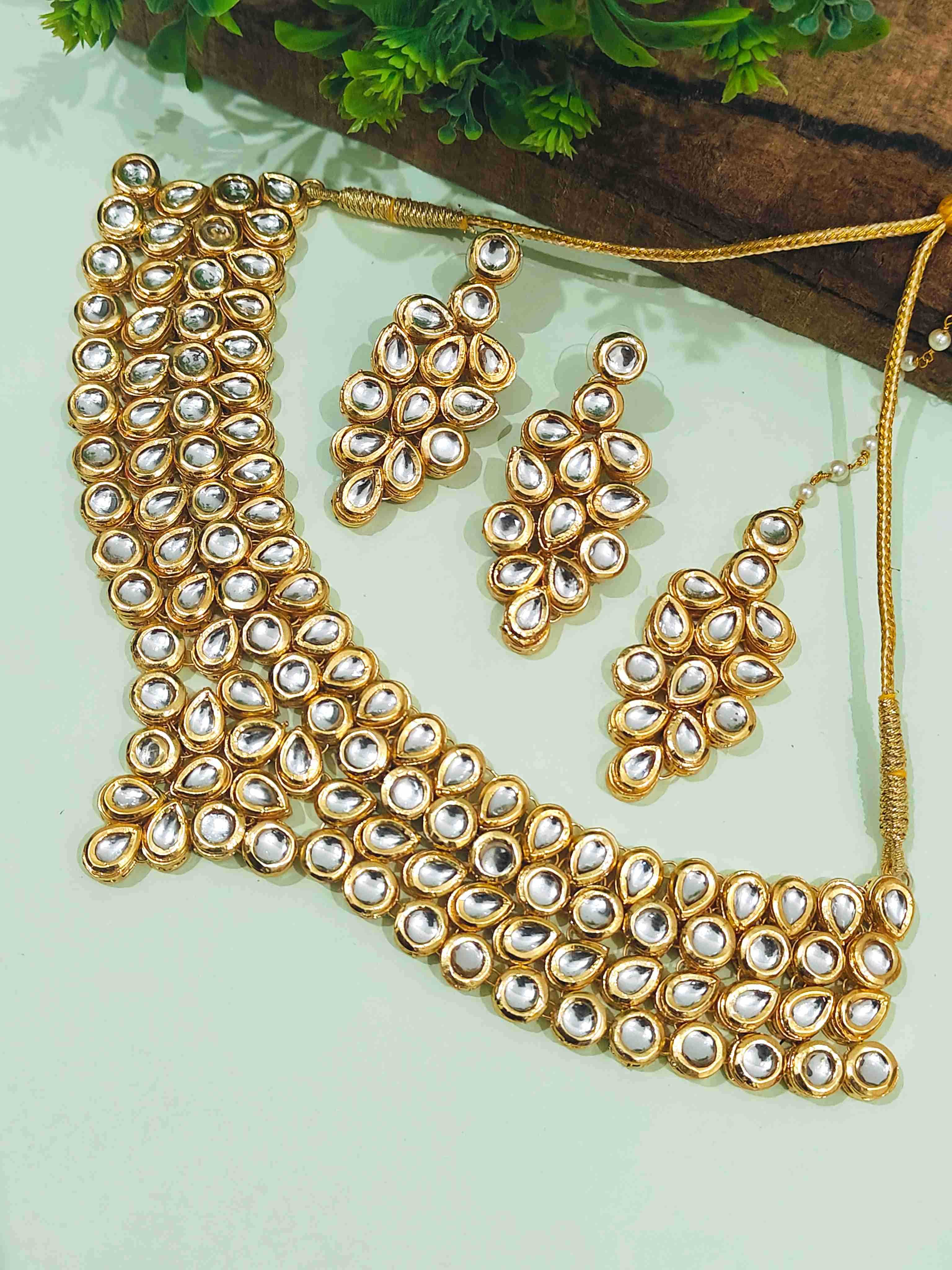 Kundan Meenakari Necklace Set